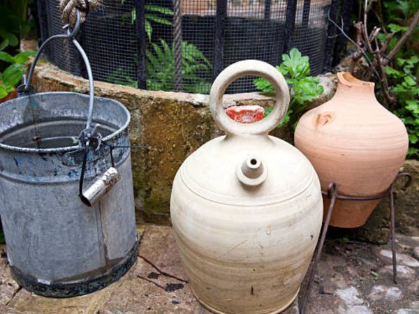 "Ancient Ingenuity: How Shepherds Mastered the Art of Keeping Water Cool"